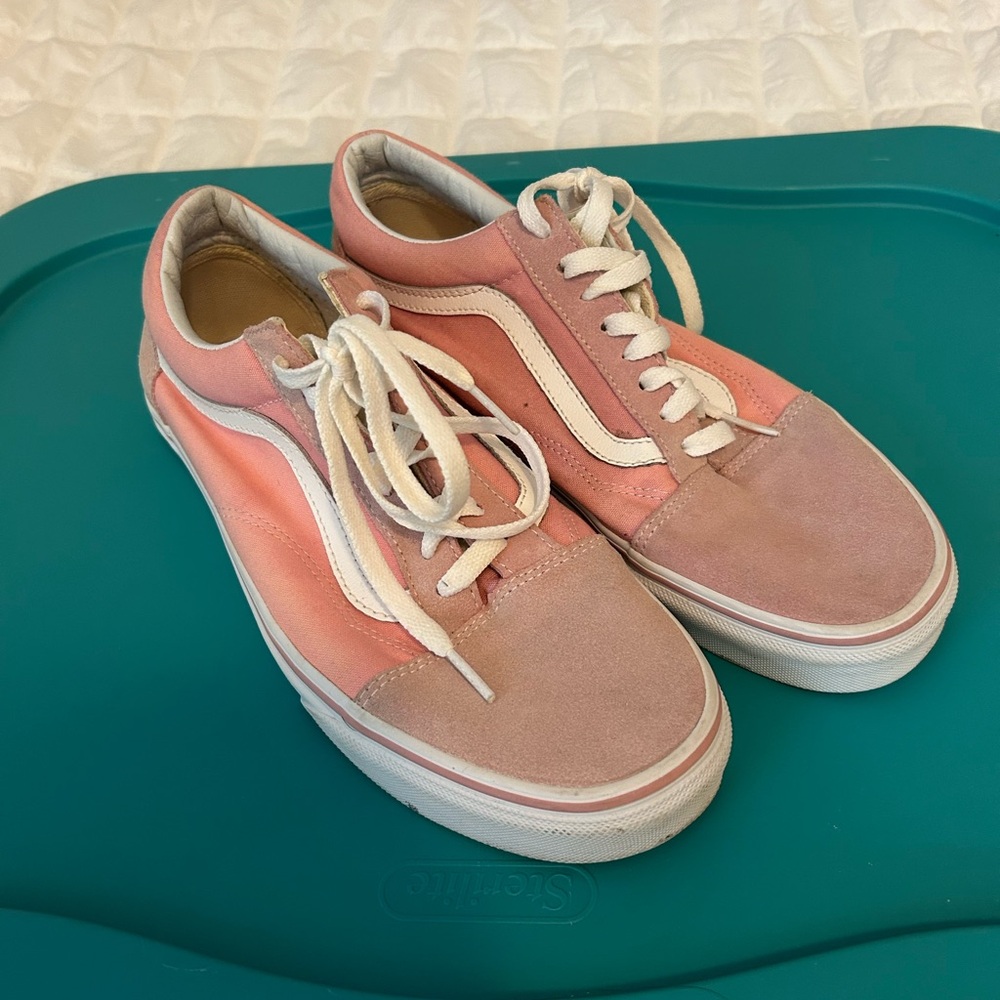 Vans Women's Pink Sneakers
